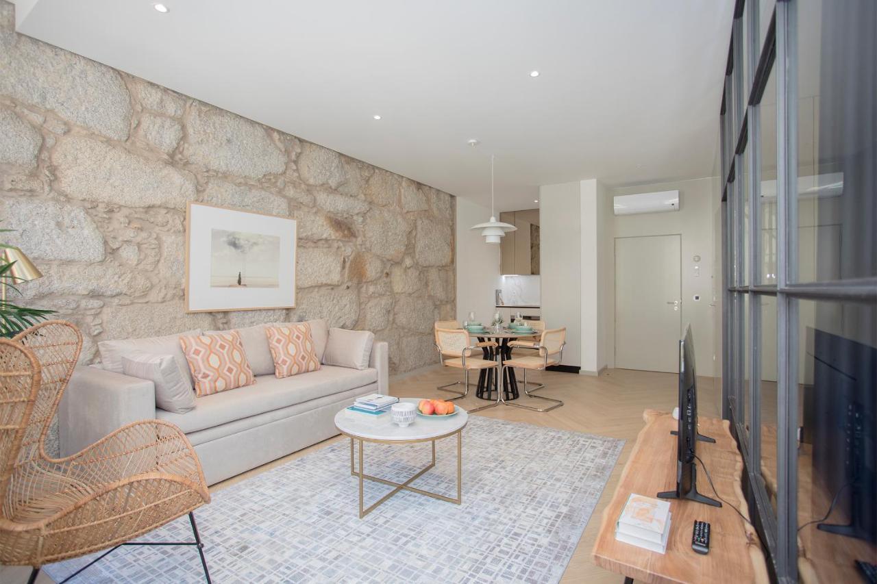 Liiiving In Porto - Luxury Beachfront Apartments Εξωτερικό φωτογραφία